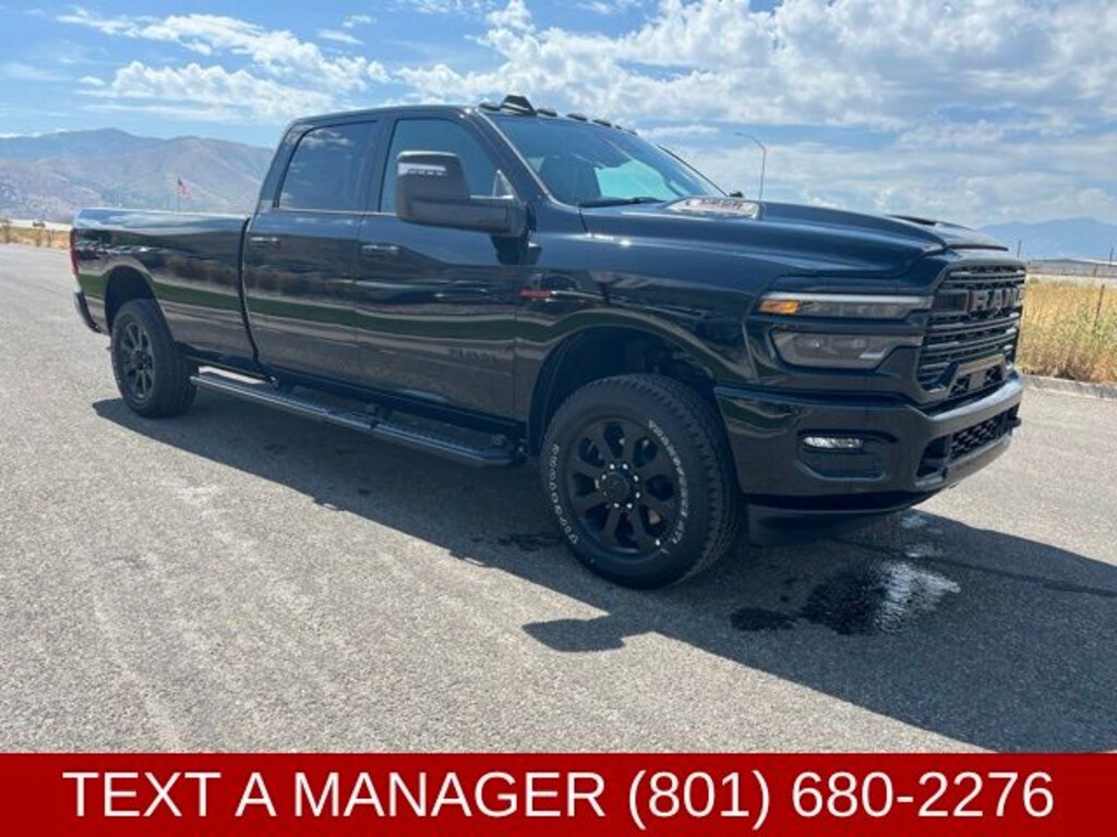 New 2026 Ram 3500 LARAMIE CREW CAB 4X4 8' BOX Pickup