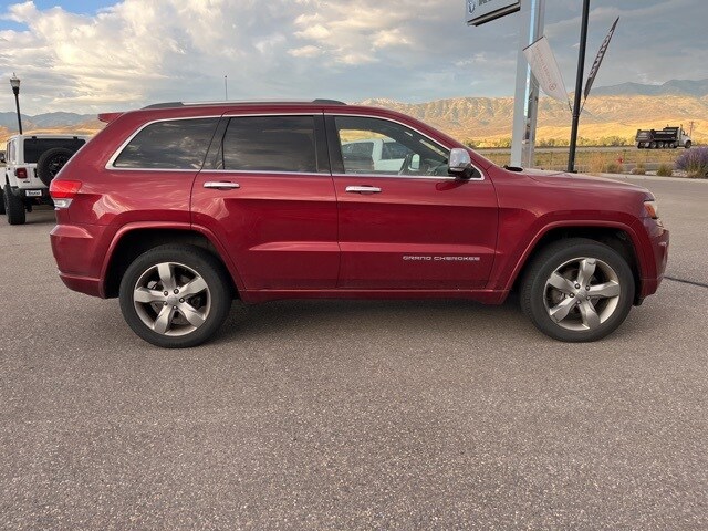 2014 Jeep Grand Cherokee Overland photo 2