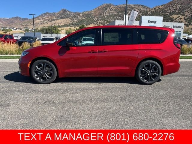 2026 Chrysler Pacifica Select - Photo 7