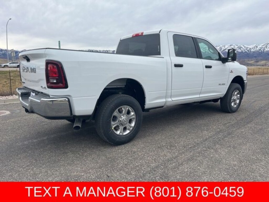 New 2026 Ram 2500 BIG HORN CREW CAB 4X4 6'4 BOX Pickup
