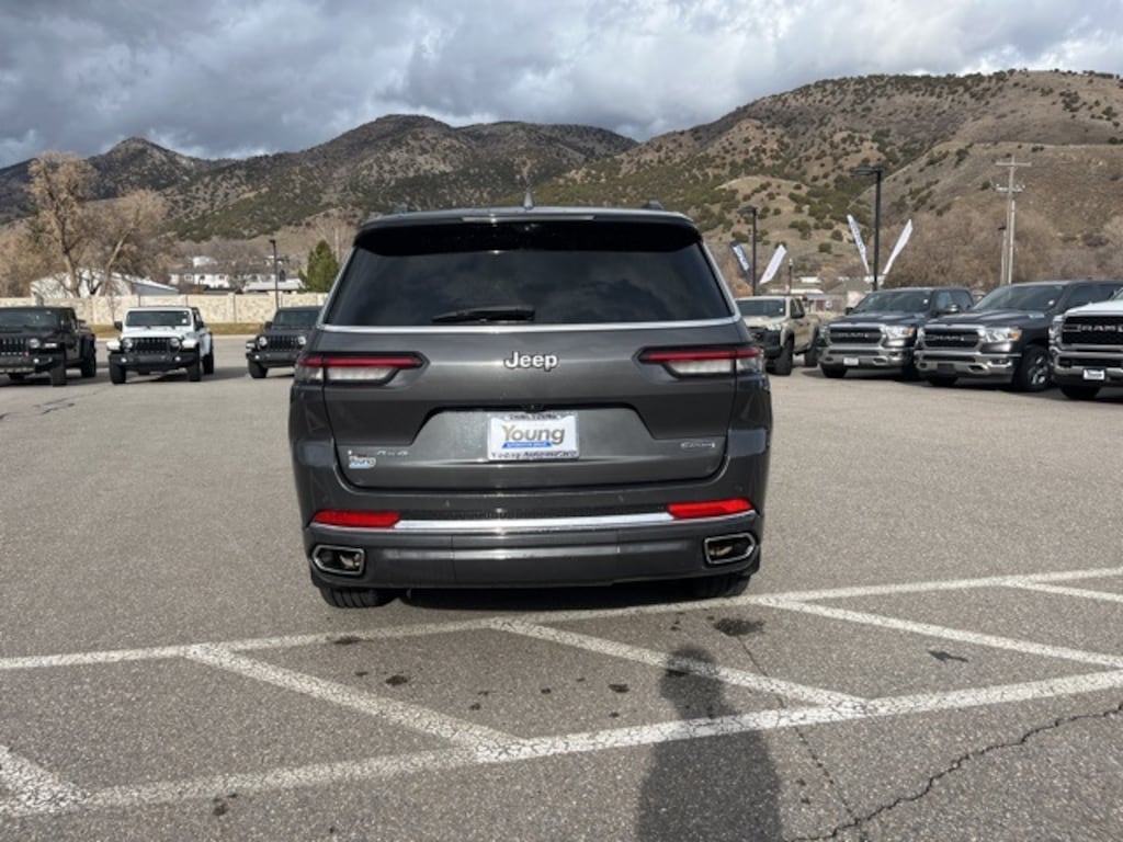 Used 2022 Jeep Grand Cherokee L Overland SUV