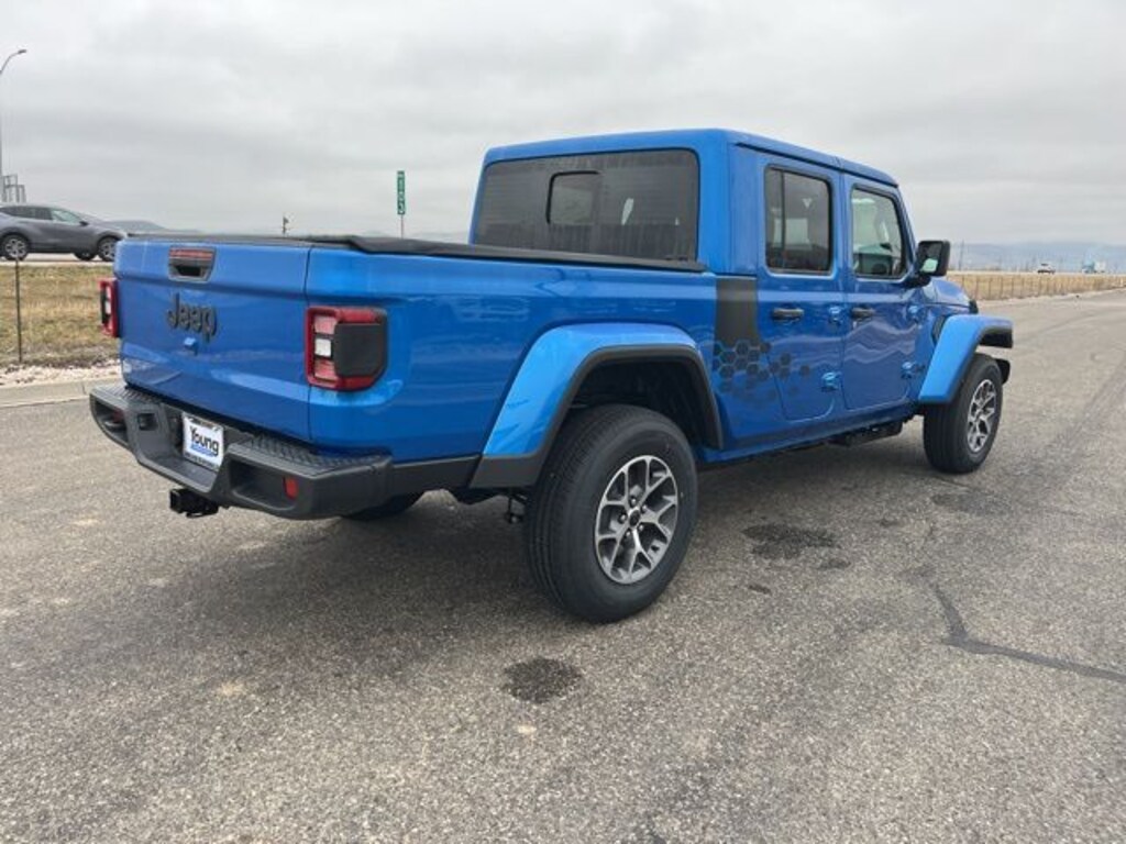 New 2026 Jeep Gladiator SPORT S 4X4 Pickup