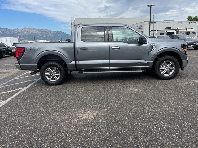 2024 Ford F-150 XLT photo 2