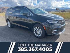 2026 Chrysler Pacifica SELECT AWD Passenger Van