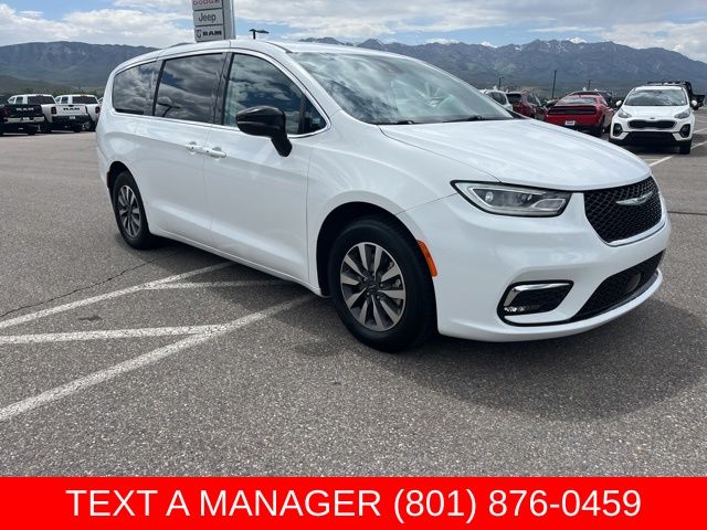2024 Chrysler Pacifica Hybrid