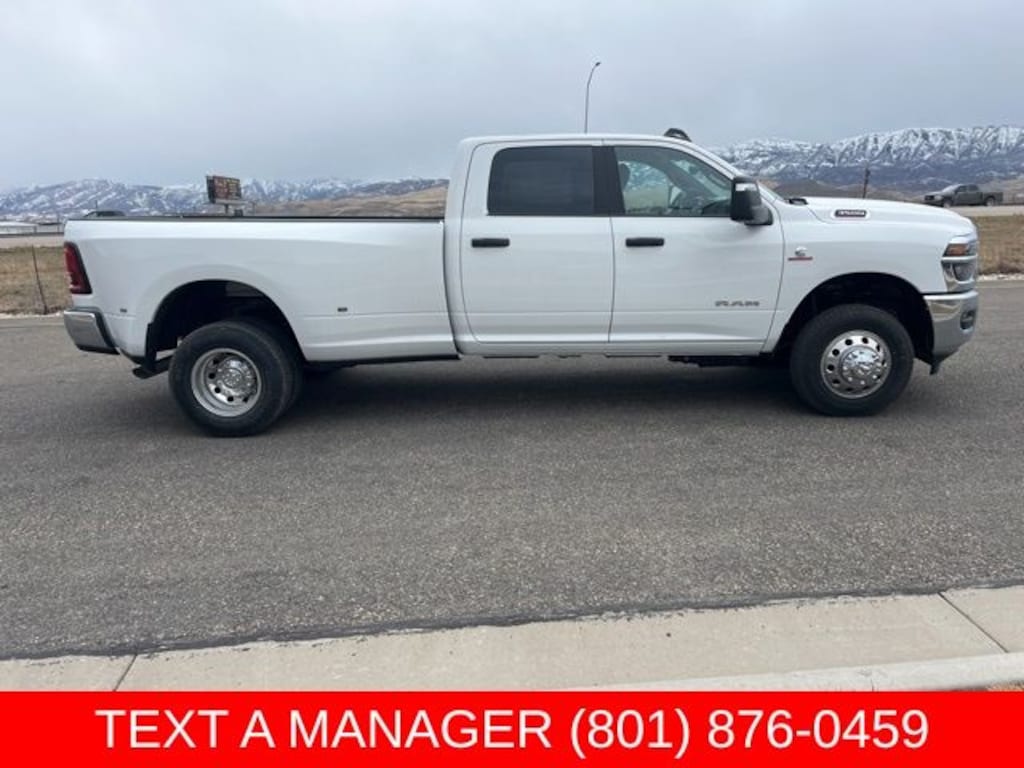 New 2026 Ram 3500 BIG HORN CREW CAB 4X4 8' BOX Pickup