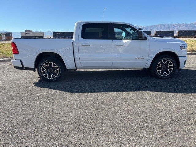 2025 Ram 1500 Laramie photo 2