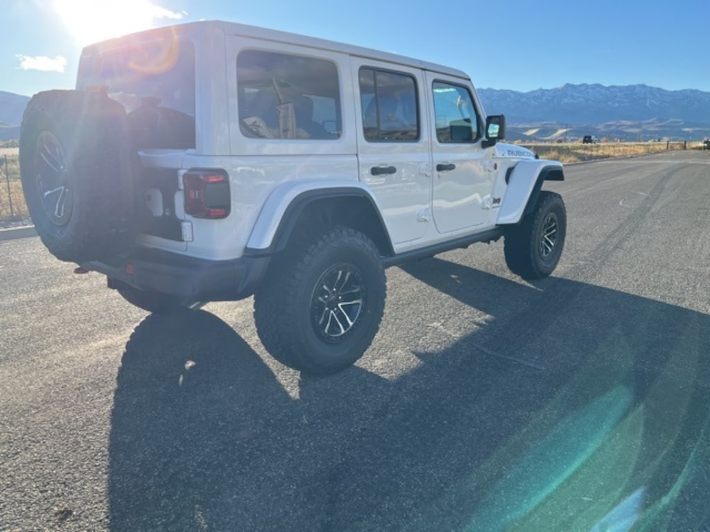 New 2026 Jeep Wrangler 4-DOOR RUBICON X Sport Utility
