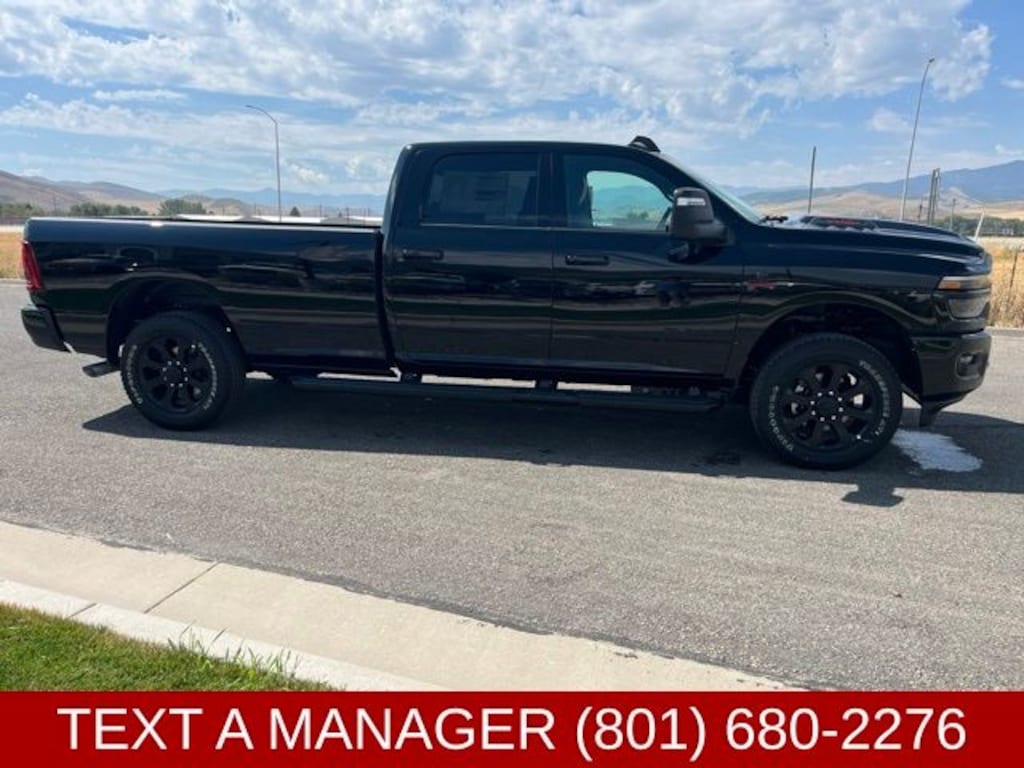 New 2026 Ram 3500 LARAMIE CREW CAB 4X4 8' BOX Pickup