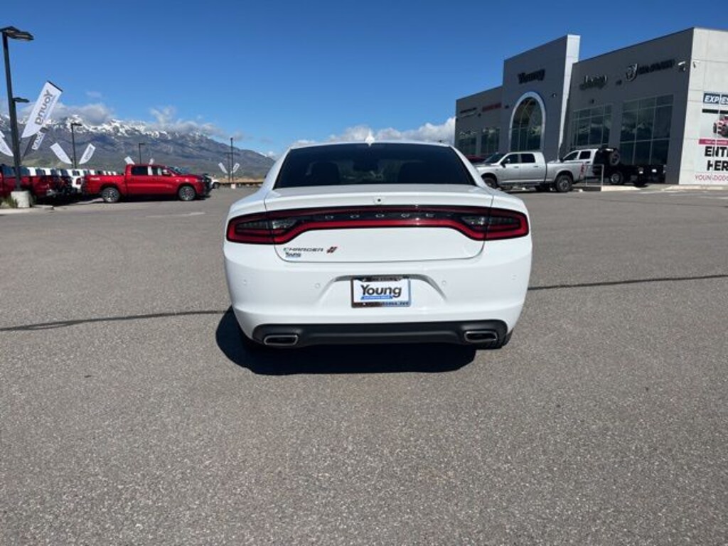 Used 2022 Dodge Charger SXT Sedan