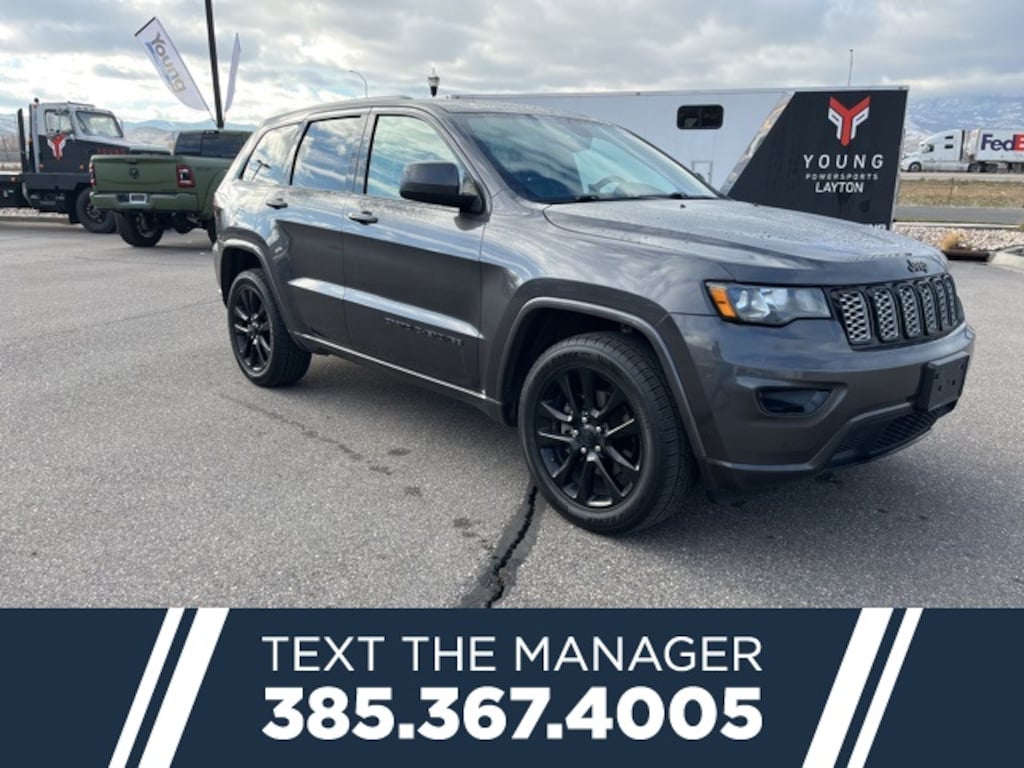 Used 2017 Jeep Grand Cherokee Altitude SUV