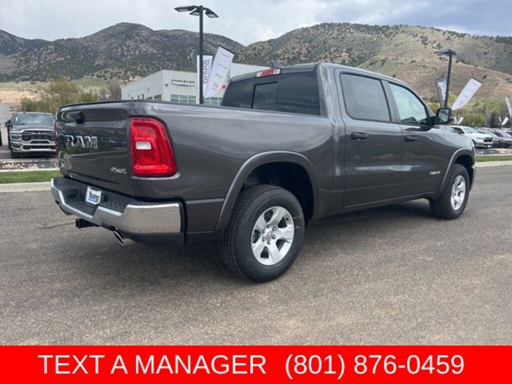 New 2026 Ram 1500 BIG HORN CREW CAB 4X4 5'7 BOX Pickup