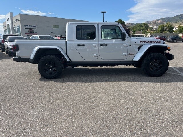 2023 Jeep Gladiator Mojave photo 2