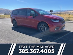 2026 Chrysler Pacifica SELECT Passenger Van