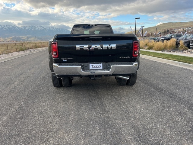2026 Ram 3500 Big Horn photo 4