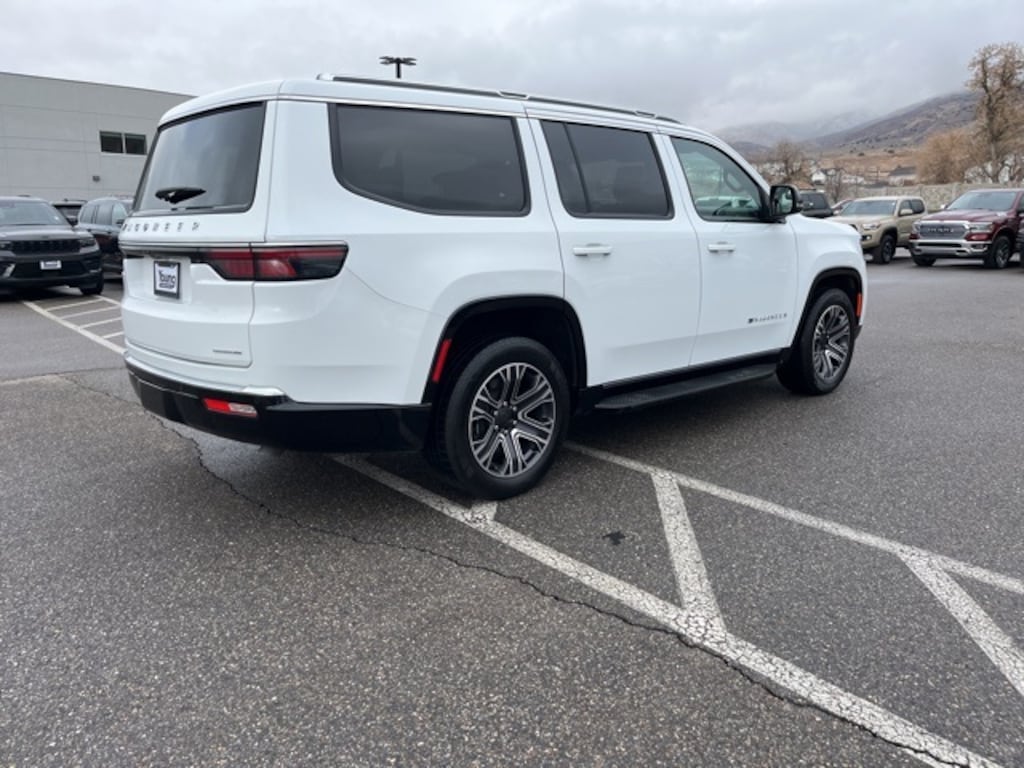 Used 2024 Jeep Wagoneer Series II SUV