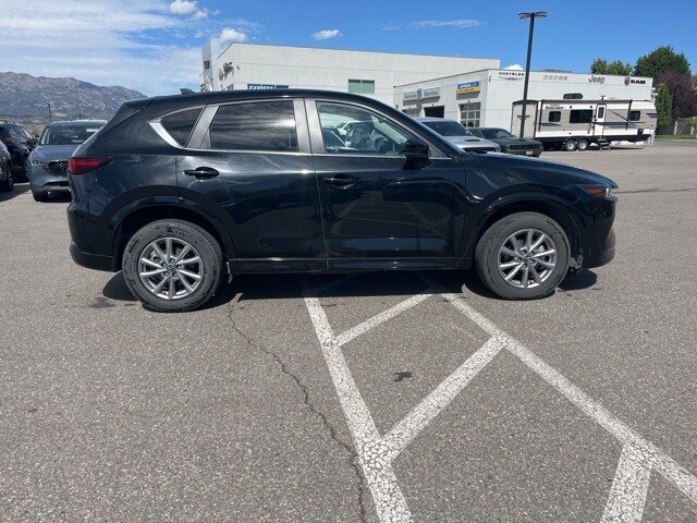 2025 Mazda CX-5 2.5 S Preferred photo 2