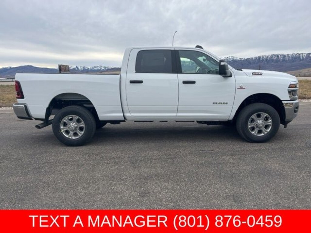 New 2026 Ram 2500 BIG HORN CREW CAB 4X4 6'4 BOX Pickup