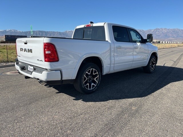 2025 Ram 1500 Laramie photo 3