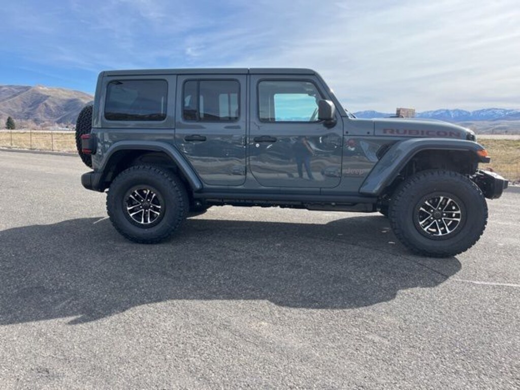 New 2026 Jeep Wrangler 4-DOOR RUBICON X Sport Utility