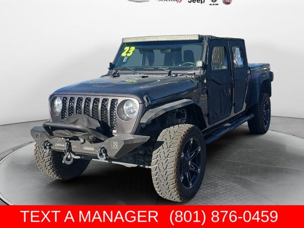 Used 2023 Jeep Gladiator Sport Truck