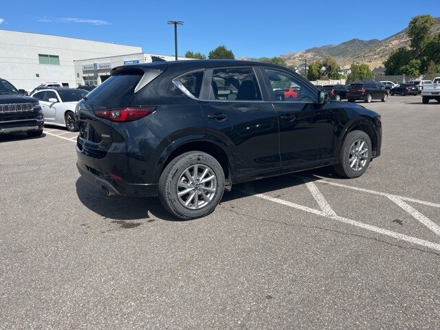 2025 Mazda CX-5 2.5 S Preferred photo 3