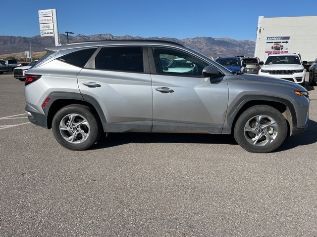 2024 Hyundai Tucson SEL photo 2