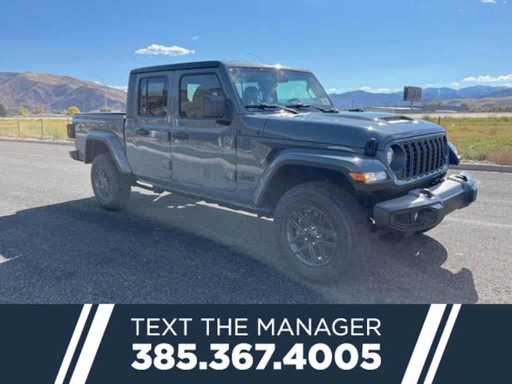 New 2025 Jeep Gladiator SPORT S 4X4 Pickup