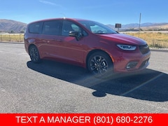 2026 Chrysler Pacifica SELECT Passenger Van