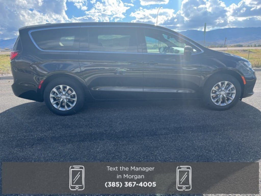 New 2026 Chrysler Pacifica SELECT AWD Passenger Van