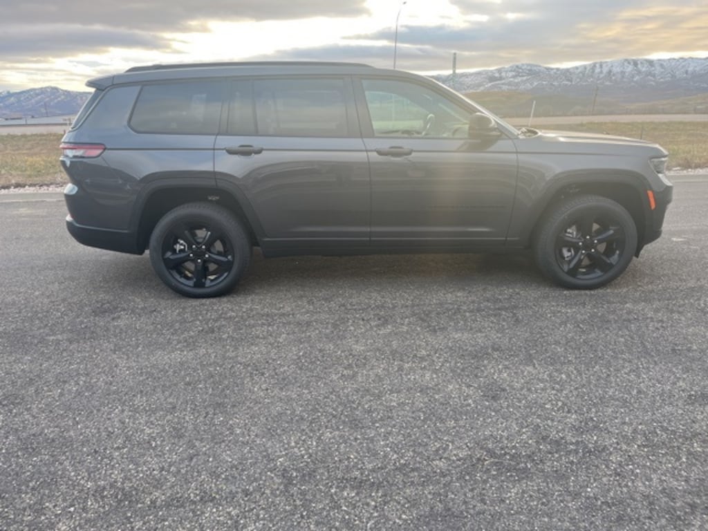 New 2025 Jeep Grand Cherokee L LIMITED 4X4 Sport Utility