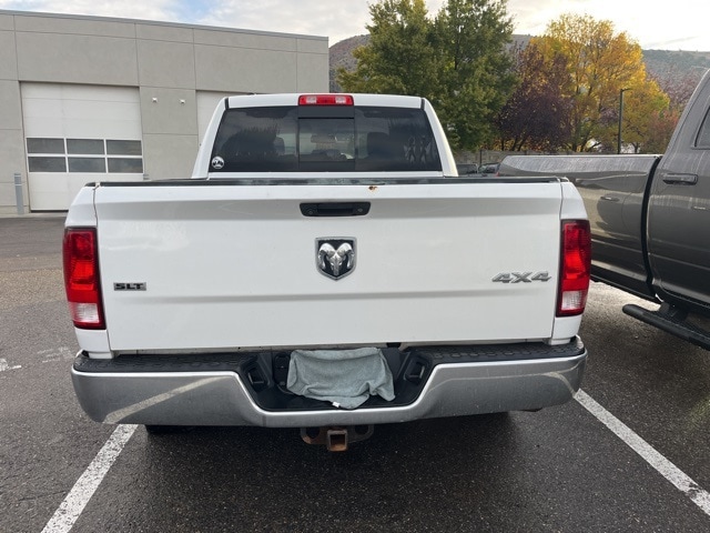 2016 Ram 1500 SLT photo 2