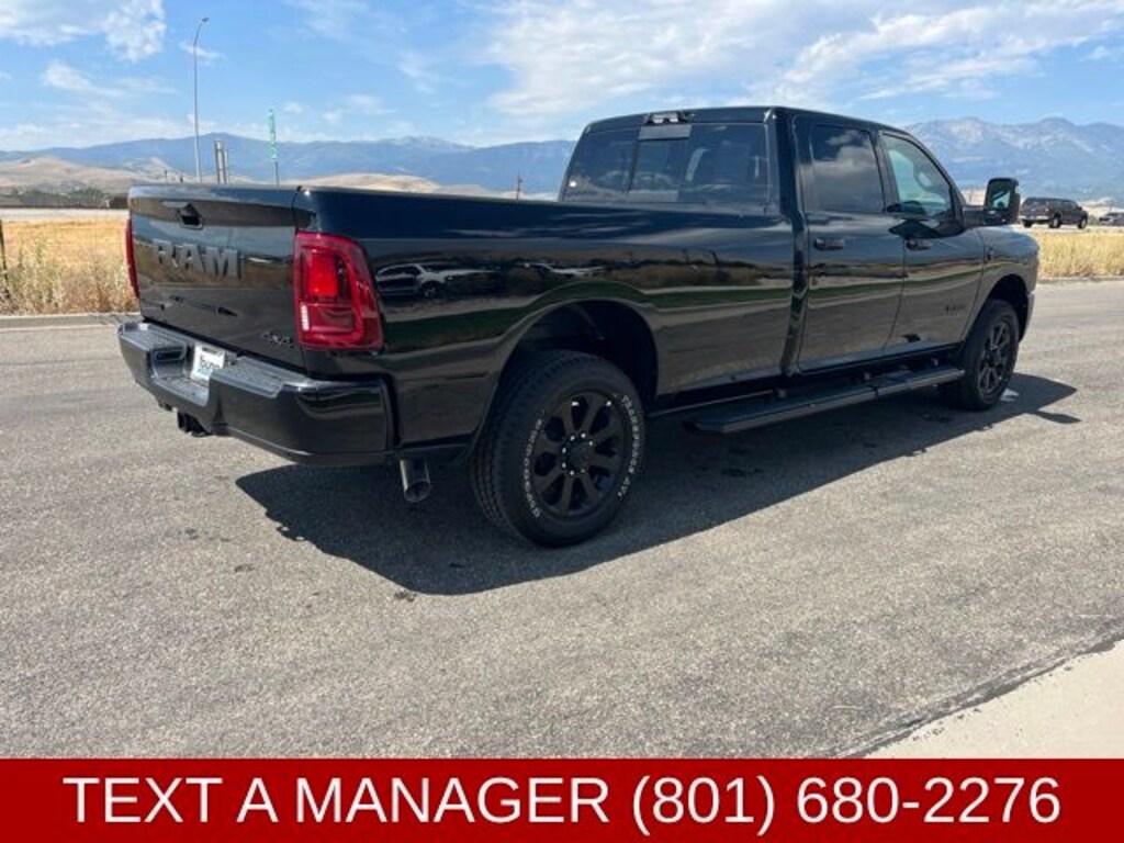 New 2026 Ram 3500 LARAMIE CREW CAB 4X4 8' BOX Pickup