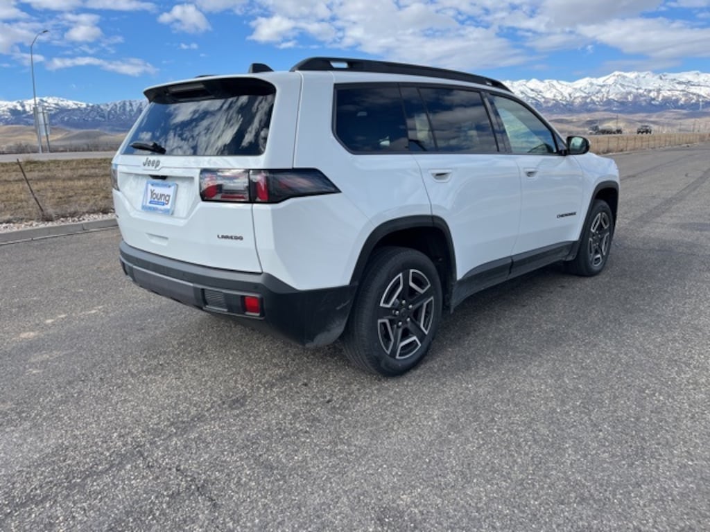 New 2026 Jeep Cherokee LAREDO 4X4 Sport Utility