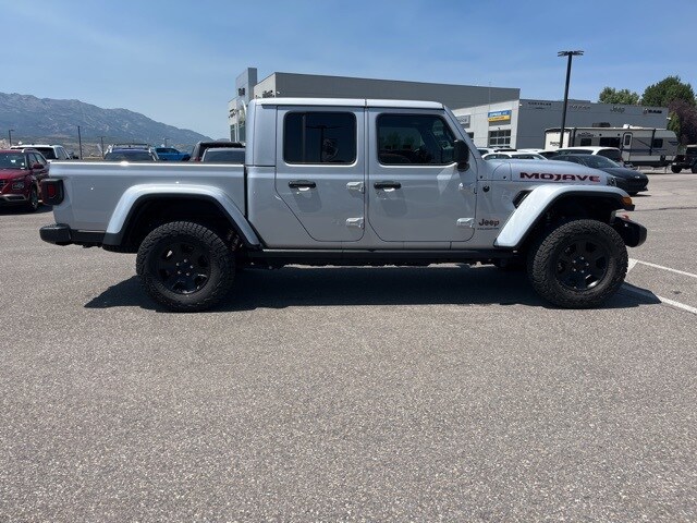 2023 Jeep Gladiator Mojave photo 2