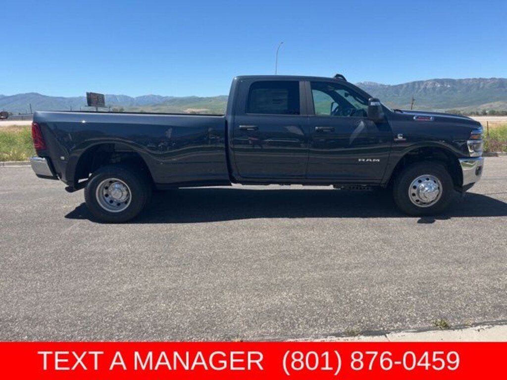 New 2026 Ram 3500 BIG HORN CREW CAB 4X4 8' BOX Pickup