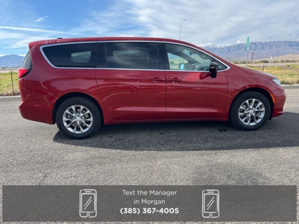 New 2026 Chrysler Pacifica SELECT AWD Passenger Van