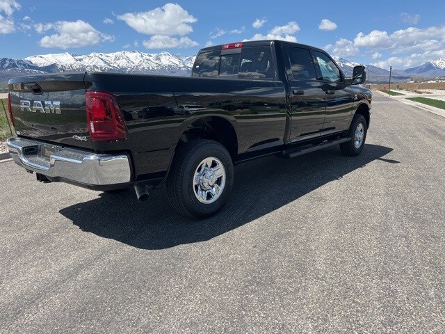 2025 Ram 3500 Tradesman photo 3