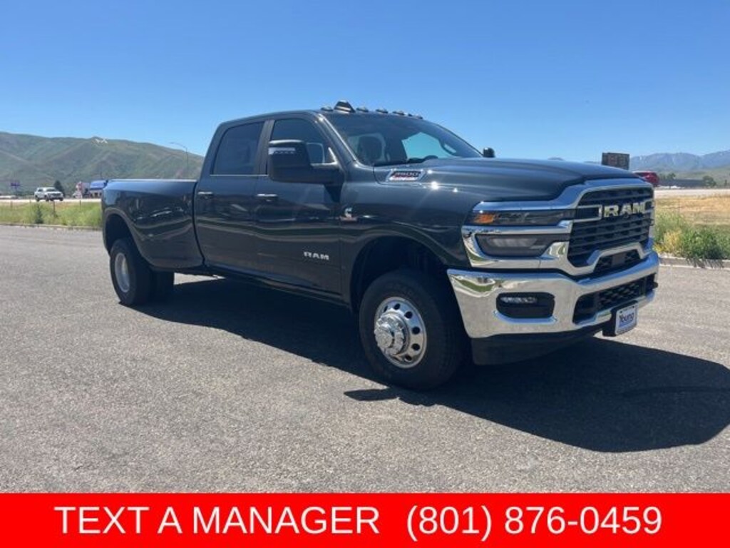 New 2026 Ram 3500 BIG HORN CREW CAB 4X4 8' BOX Pickup