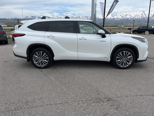 Used 2021 Toyota Highlander Platinum with VIN 5TDEBRCH8MS019940 for sale in Morgan, UT