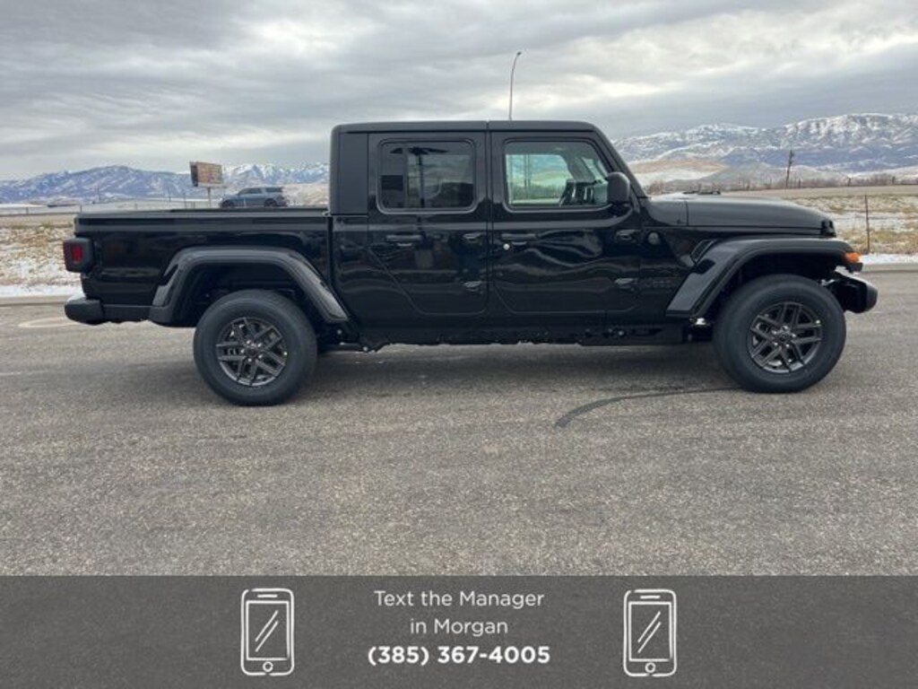 New 2026 Jeep Gladiator SPORT S 4X4 Pickup