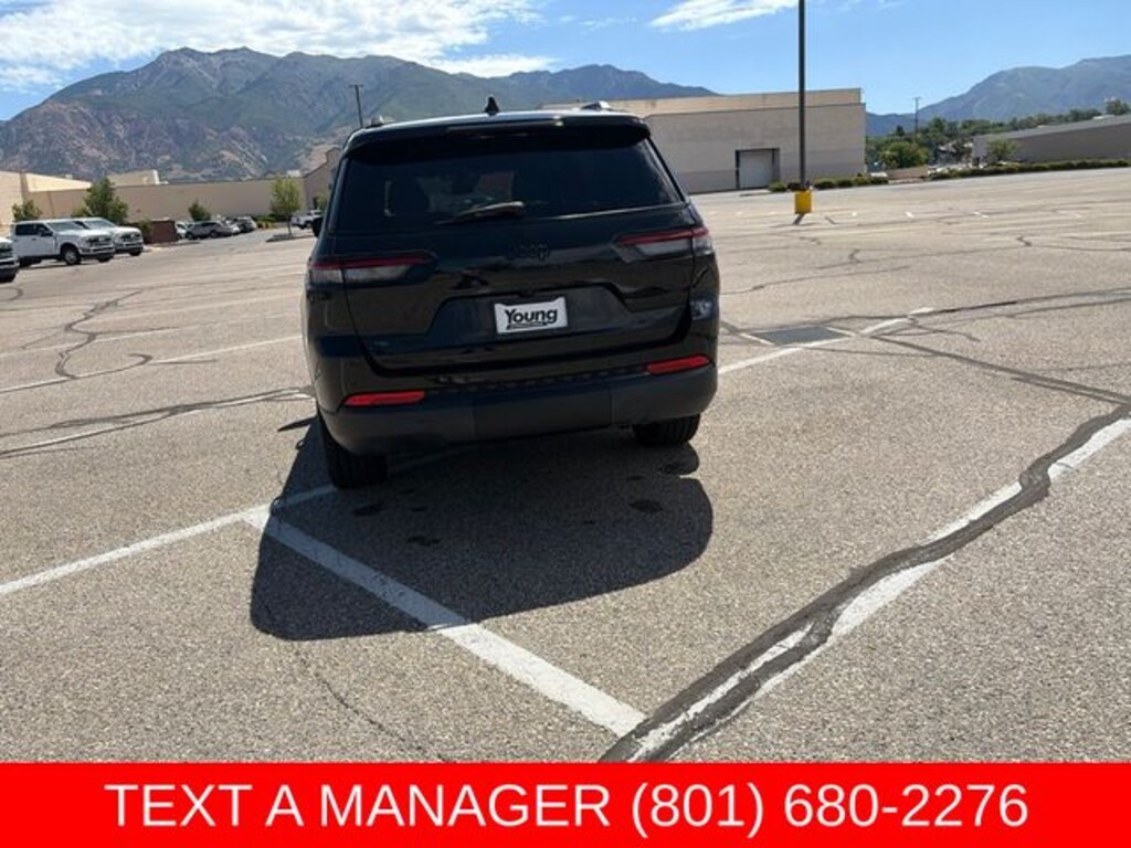 Used 2021 Jeep Grand Cherokee L Altitude SUV