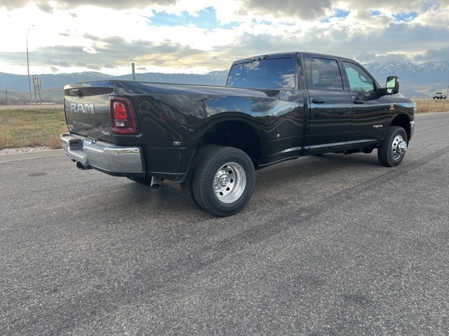 2026 Ram 3500 Big Horn photo 3