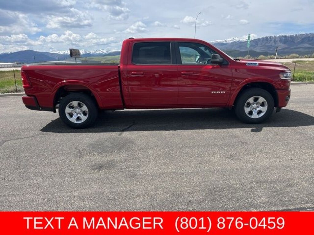 New 2026 Ram 1500 BIG HORN CREW CAB 4X4 6'4 BOX Pickup