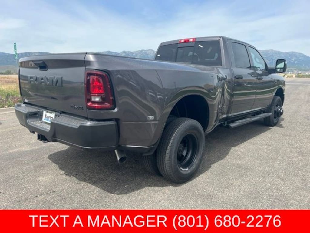 New 2026 Ram 3500 TRADESMAN CREW CAB 4X4 8' BOX Pickup