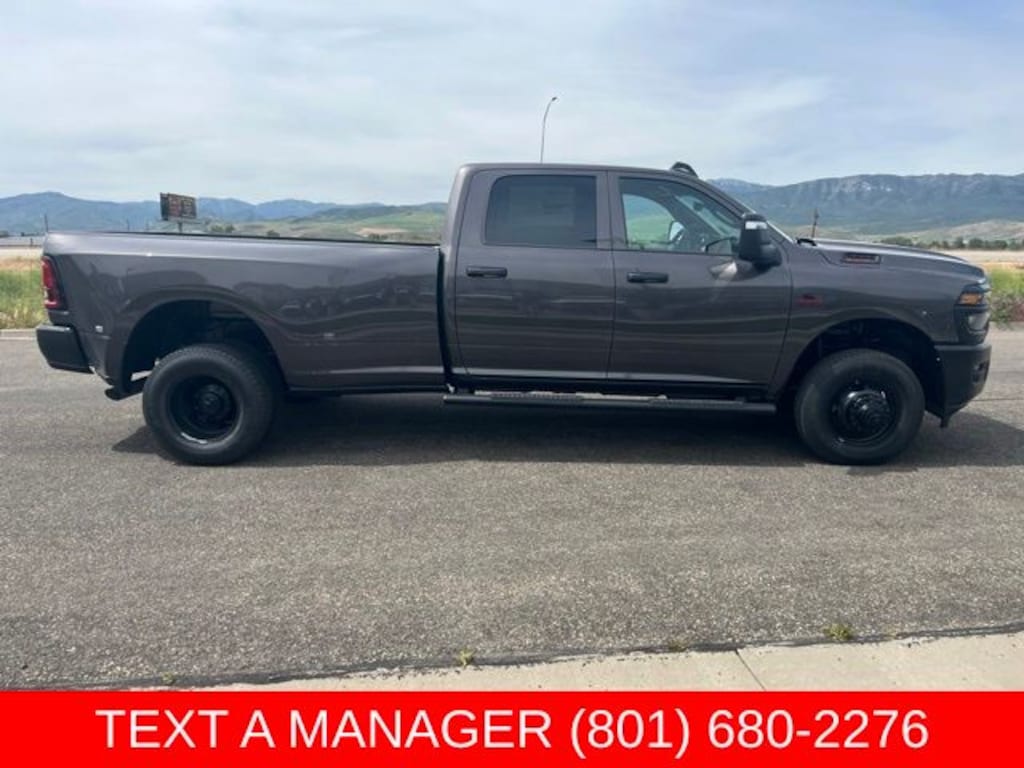 New 2026 Ram 3500 TRADESMAN CREW CAB 4X4 8' BOX Pickup