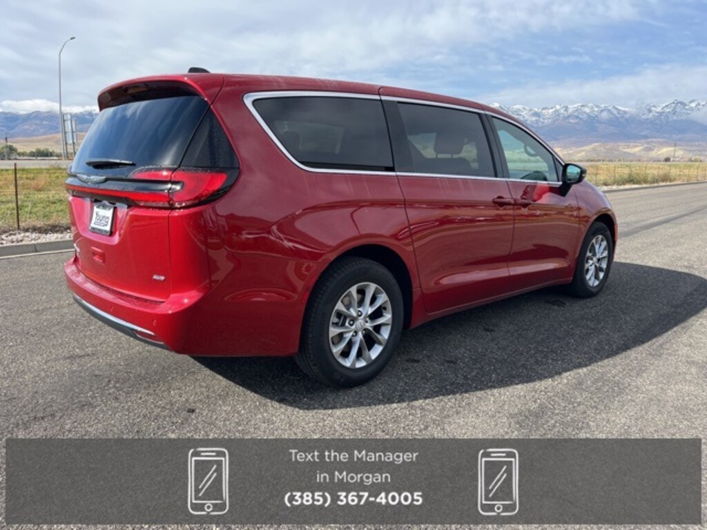 New 2026 Chrysler Pacifica SELECT AWD Passenger Van