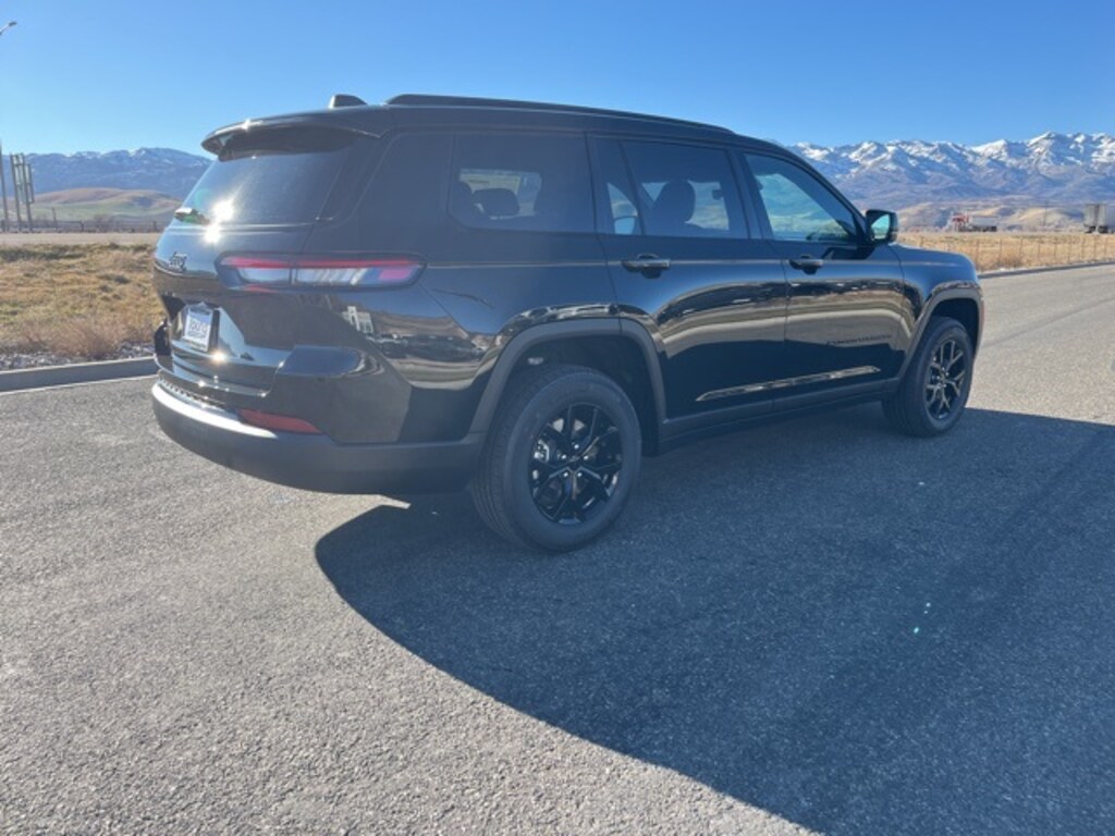 New 2025 Jeep Grand Cherokee L ALTITUDE X 4X4 Sport Utility