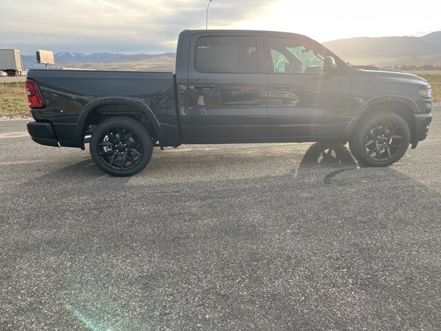 2026 Ram 1500 Laramie photo 2