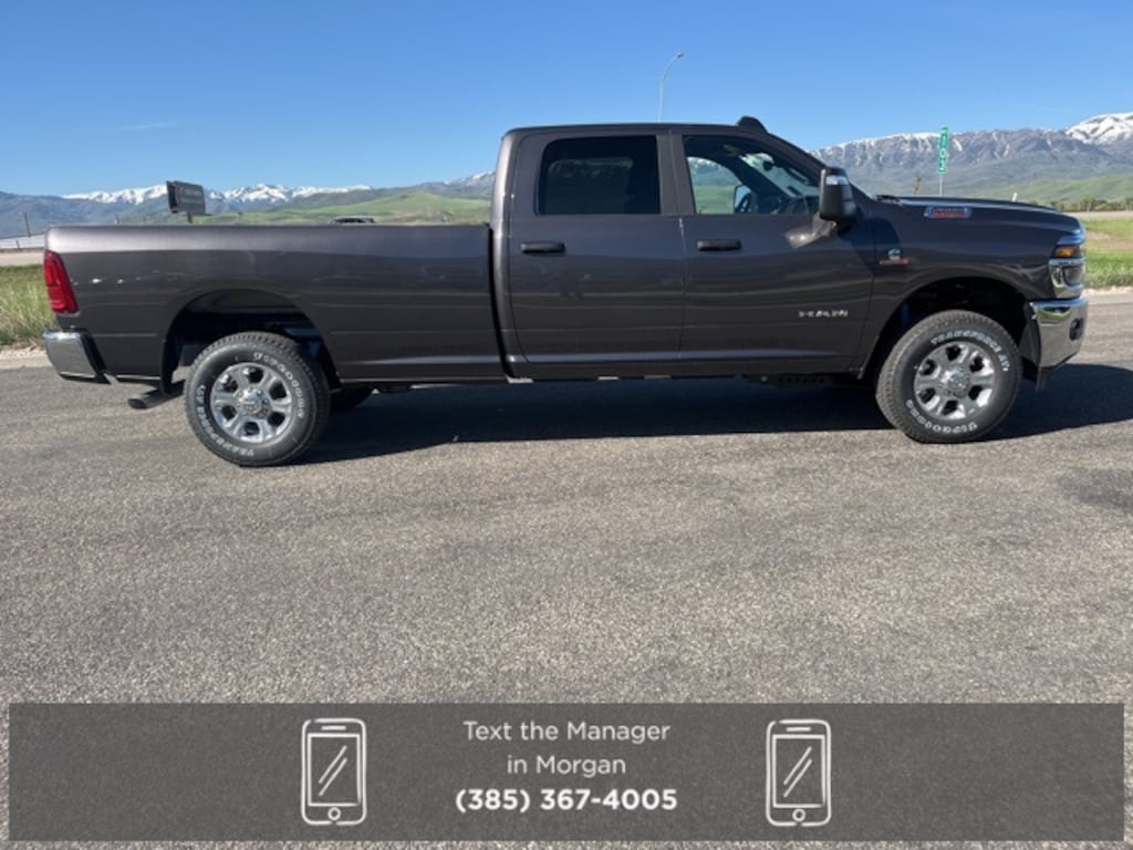 New 2025 Ram 2500 BIG HORN CREW CAB 4X4 8' BOX Pickup